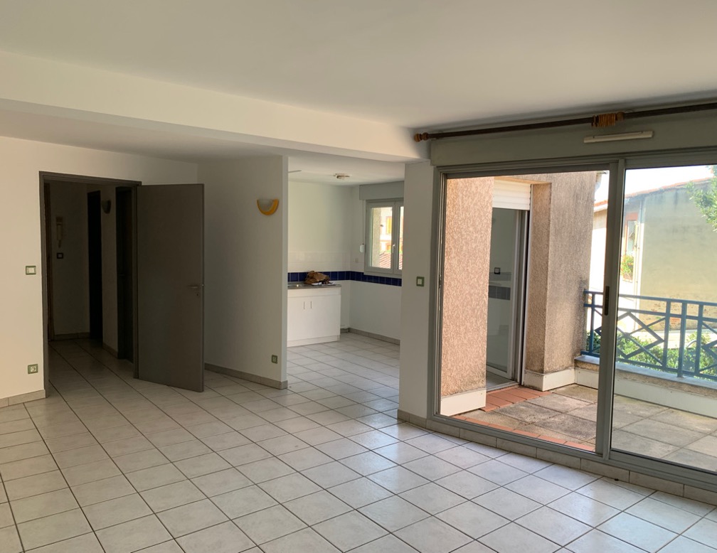 salon cuisine avant travaux Béziers