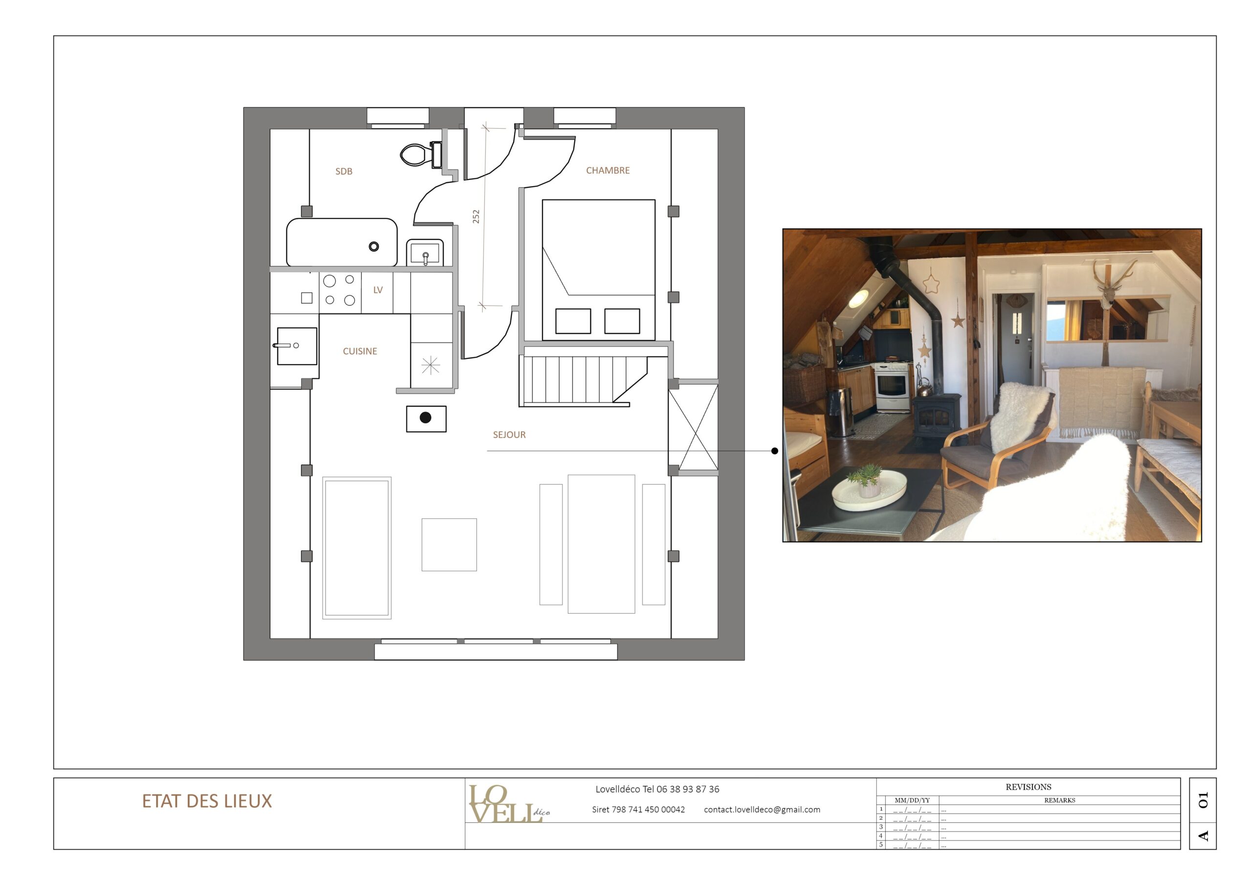 Plan avant rénovation d'une pièce à vivre de chalet montrant une petite cuisine ouverte, un espace salon réduit et une distribution peu optimisée.